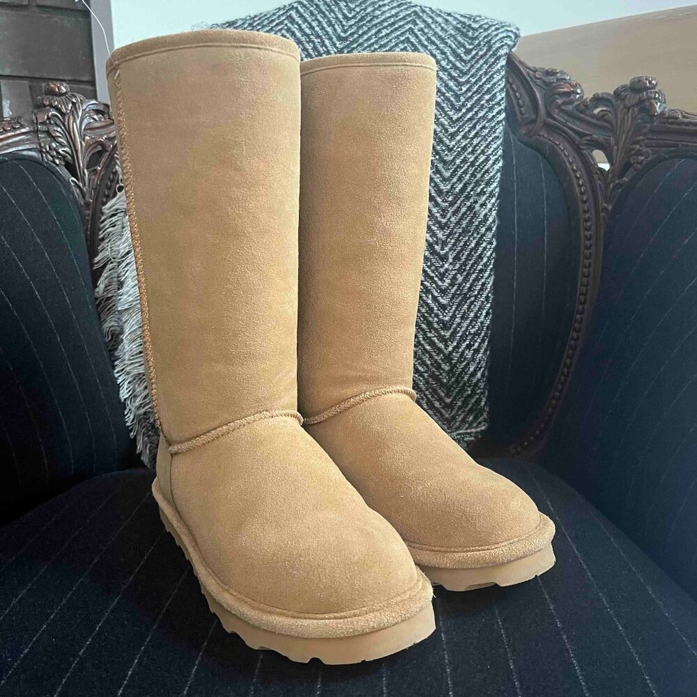 Bearpaw Women's Tan and Brown Boots